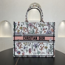 Dior Shopping Bags